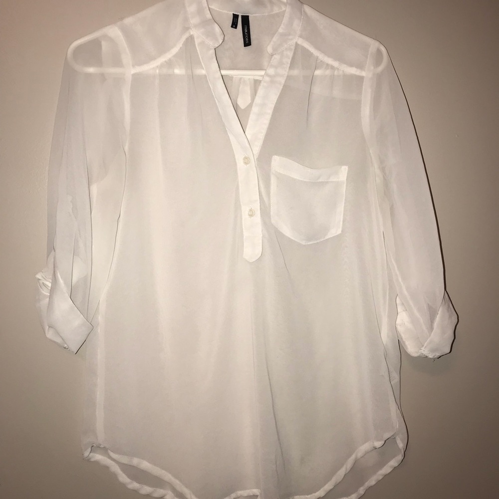 White/cream Maurice’s dressy top
